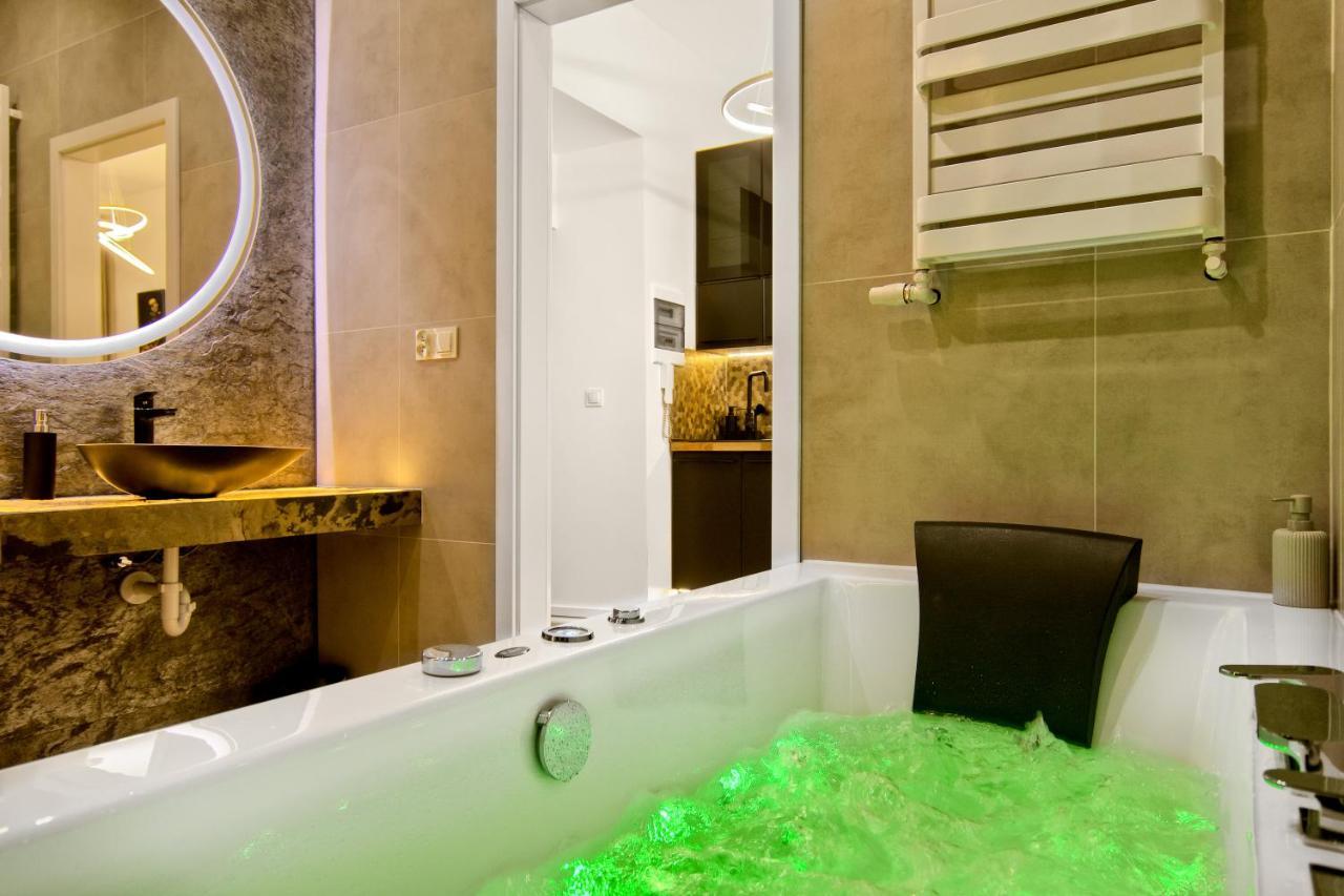 Silver Shine Jacuzzi Краков Экстерьер фото